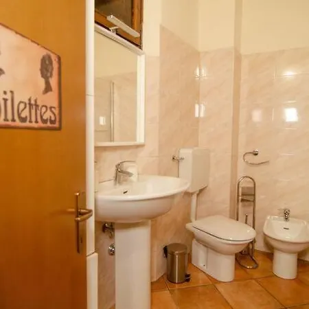 Borgo Delle Colonne 16 * Parma